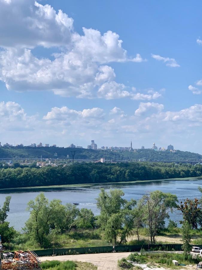 4 Rooms Apartment With A View Of The Dnieper River Kyjev Exteriér fotografie